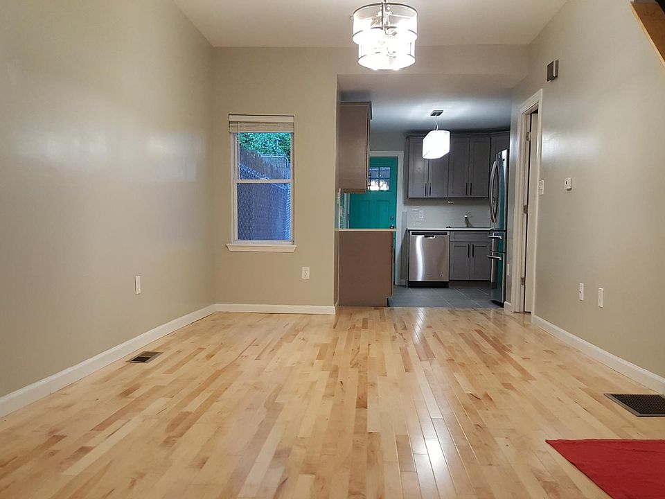 Living room towards kitchen 1.