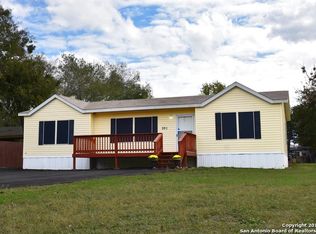 301 Woodcreek Cir, Mc Queeney, TX 78123
