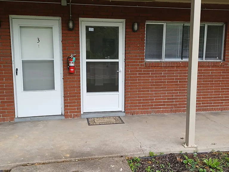 Holston Apartments — Photo 8
