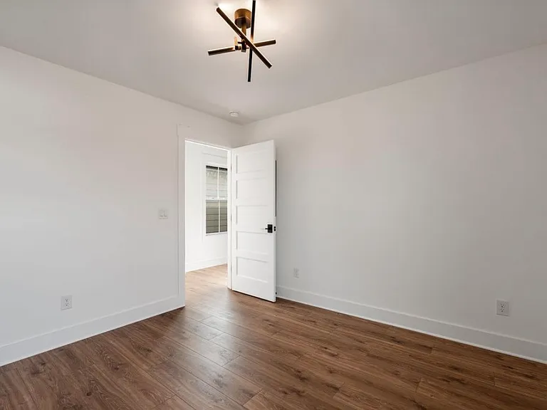 151B Fain St #3 — Photo 7