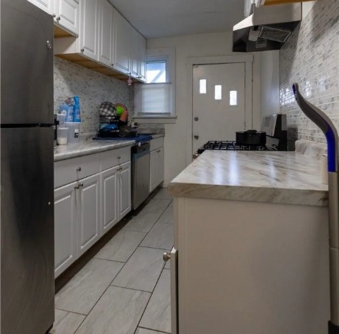 4 bed, 1242 sqft, $600 — Photo 2