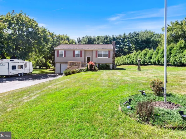 5441 Strasburg Rd, Atglen, PA 19310