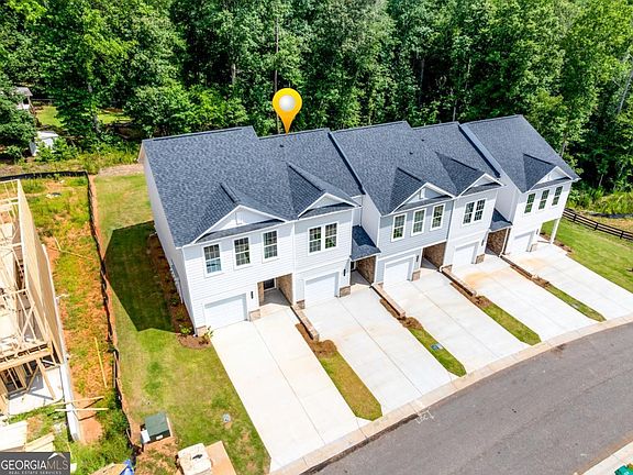 2nd image of 117 Greenview Ct