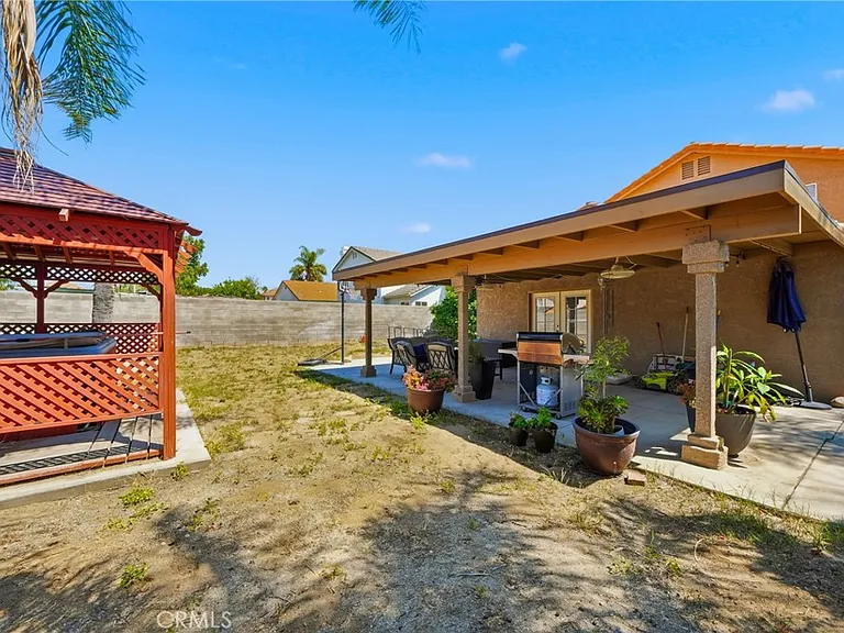 1505 Canterbury Cir — Photo 46