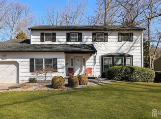 15 Saint Georges Rd, East Brunswick, NJ 08816