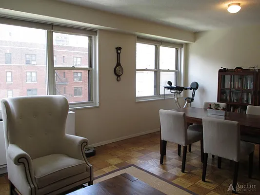 Rented by Anchor Associates | media 5