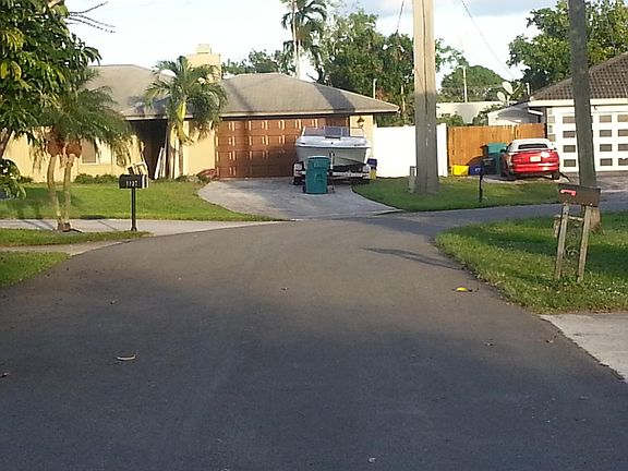 4th image of Sw 27th Avenue
