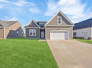 515 Millbrooke Cir, Elizabeth City, NC 27909