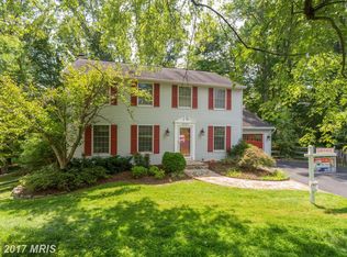 8605 Marsh Ct, Springfield, VA 22153