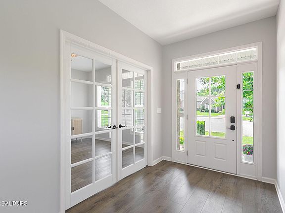 4th image of 10615 Tin Man Ln