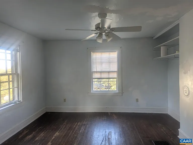 7416 Greenwood Station Rd — Photo 22