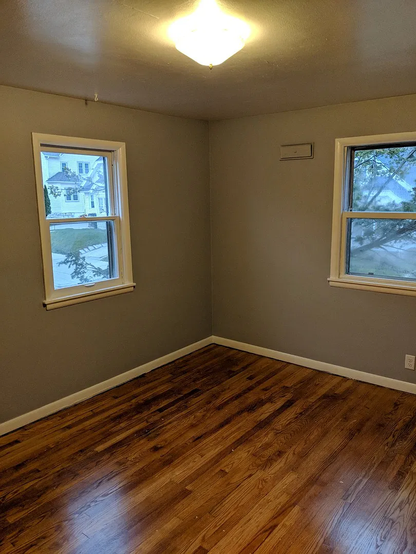 Miller Lane - Baby — Photo 3