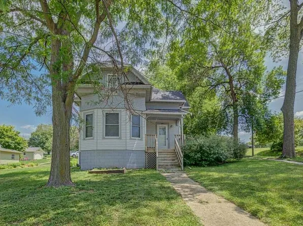 501 N Walnut St, Avoca, IA 51521