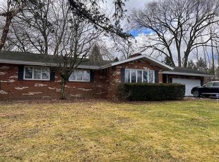 2332 Steamburg Rd, Hillsdale, MI 49242