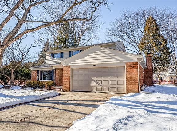 2nd image of 3467 Richmond Ct
