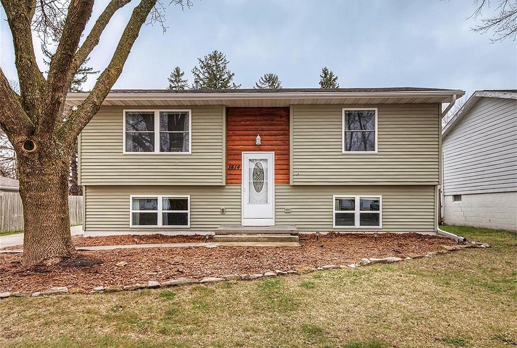 1414 W South St, Winterset, IA 50273 Zillow