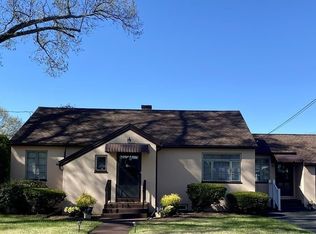 68 Hastings St, Feeding Hills, MA 01030