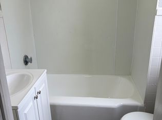 283 School St #1L, Webster, MA 01570