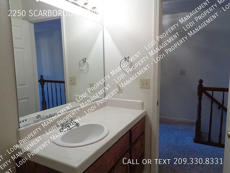 2250 Scarborough Dr #48 — Photo 15