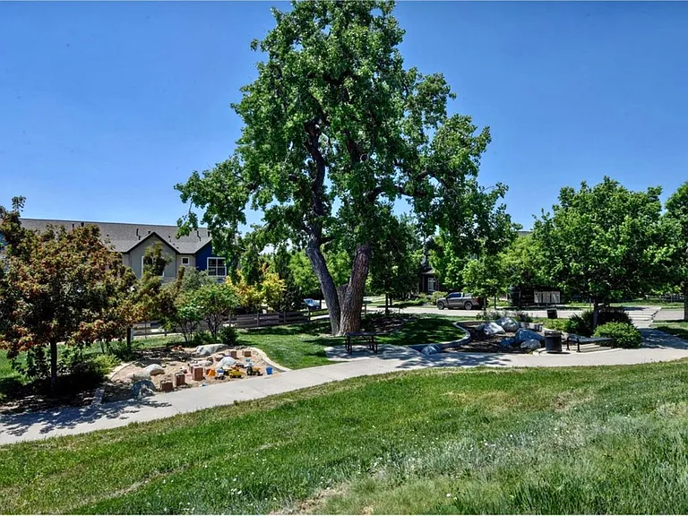 1362 Golden Eagle Way — Photo 32