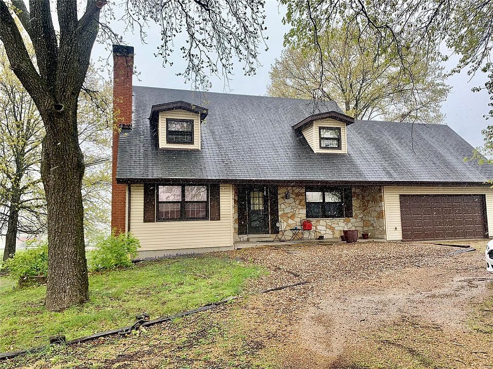 2nd image of 1099 S Callahan Rd