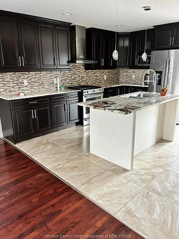 5 bed, $3,000 — Photo 2