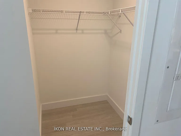 6 Greenbriar Rd #325 — Photo 15