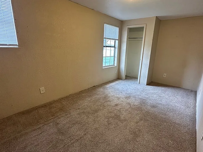 3916 Line Ave — Photo 6