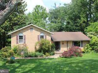 7022 Stafford St, Warrenton, VA 20187