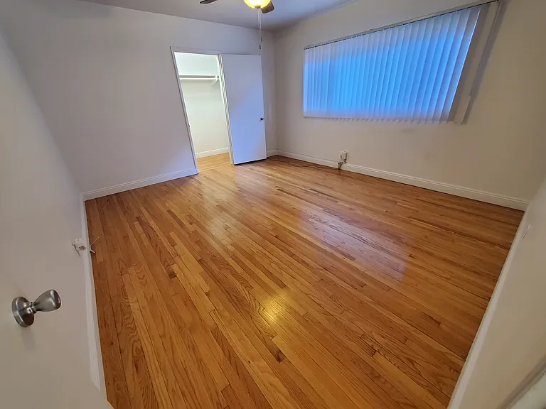 330 Orizaba Ave #3 — Photo 8