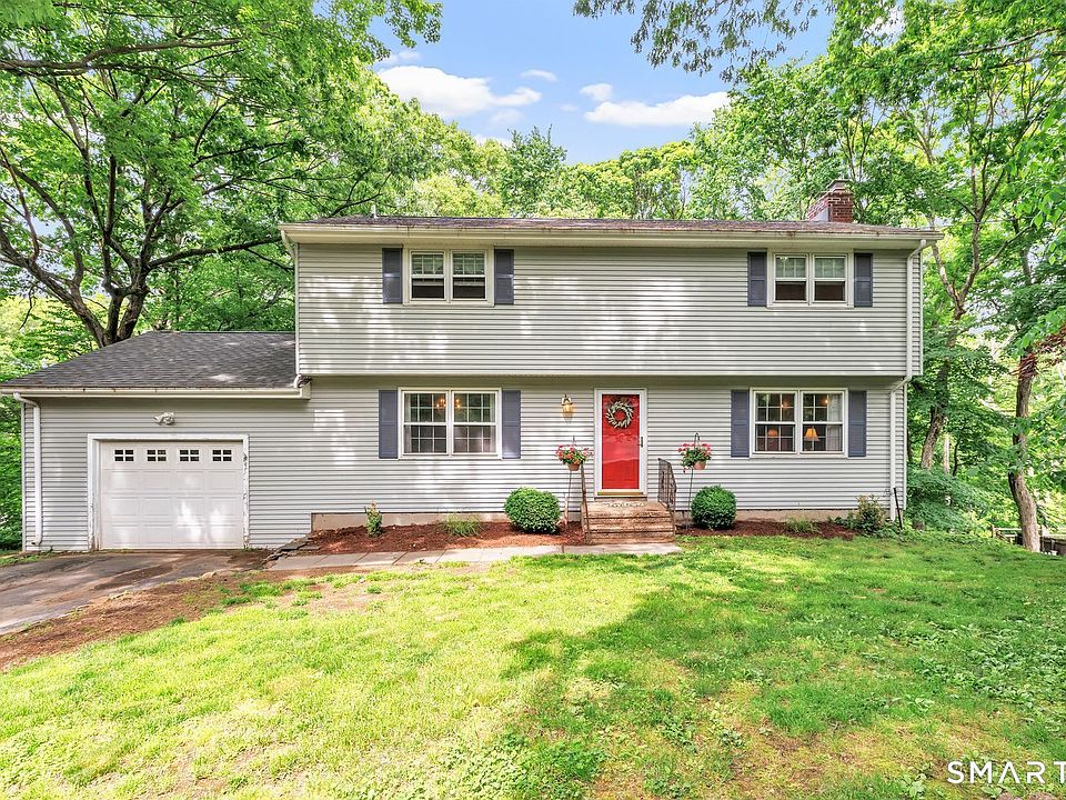 1st image of 21 Overlook Place