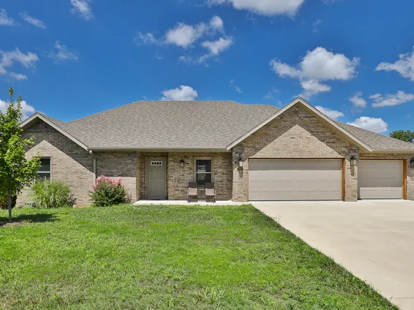 1929 N Brookhollow Drive, Nixa, MO 65714