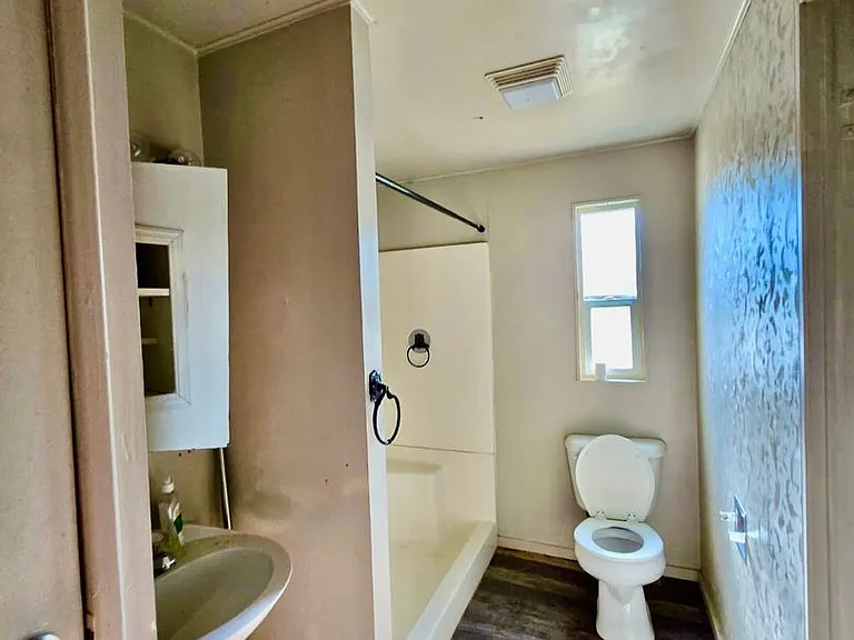 189 E C Ave — Photo 6