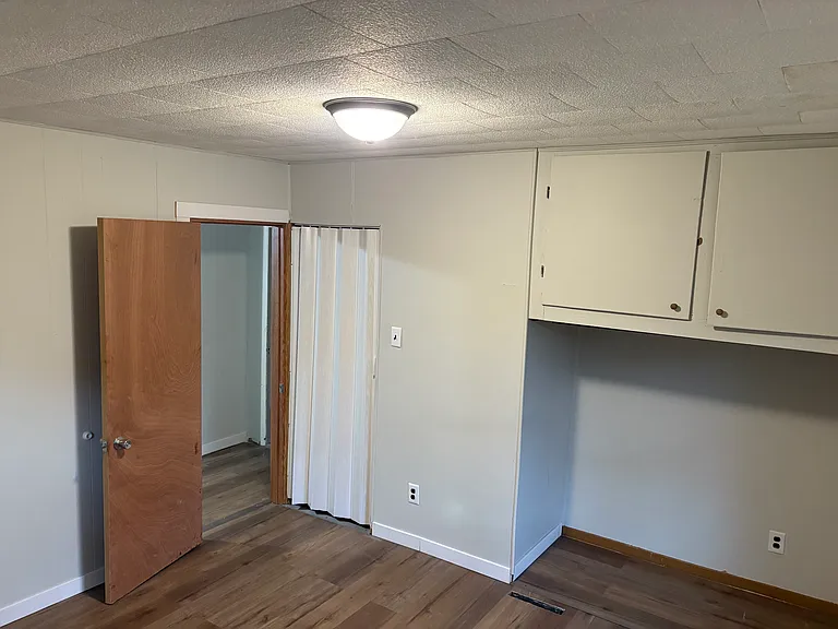 875 Union St — Photo 15