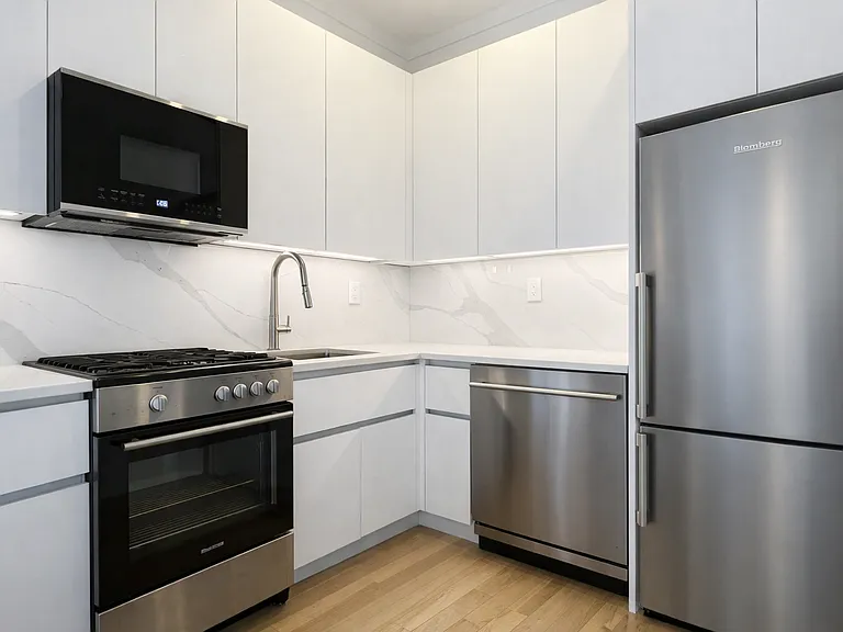 163 Rivington St #15 — Photo 3