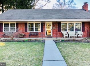 54 N Crest Ave, Hamilton, NJ 08690