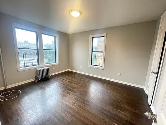 Rented by Bruma Realty LLC | media 8