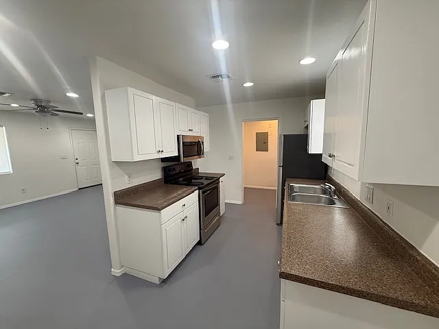 1430 S New St #1 — Photo 7