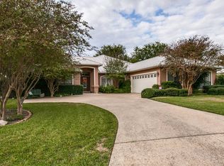 14003 Bluff Manor Dr, San Antonio, TX 78216