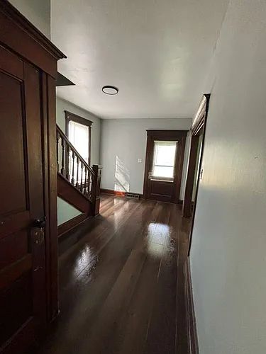 1376 W Main St Photo 1