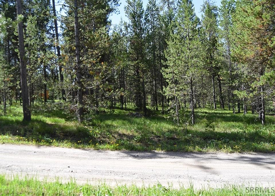 2nd image of 3802 Great Grey Owl St