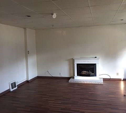 5th image of 632 Earl Ave