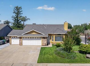 1181 N Matthew Ave, Farmersville, CA 93223