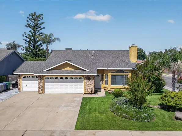 1181 N Matthew Ave, Farmersville, CA 93223