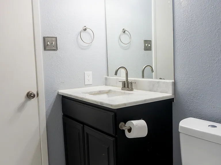 2505 Wedglea Dr — Photo 18