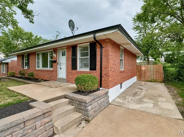 9426 Theodosia Ave, Saint Louis, MO 63114