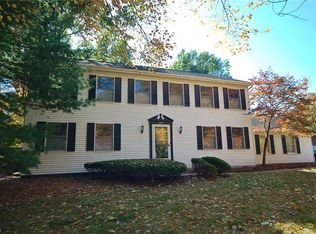 295 Woodview Dr, Cortland, OH