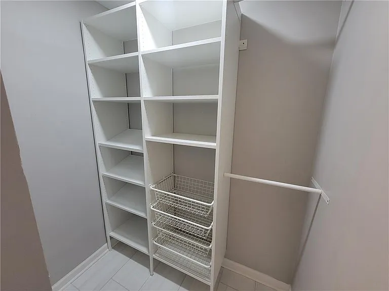 1710 McDowell Ct — Photo 11