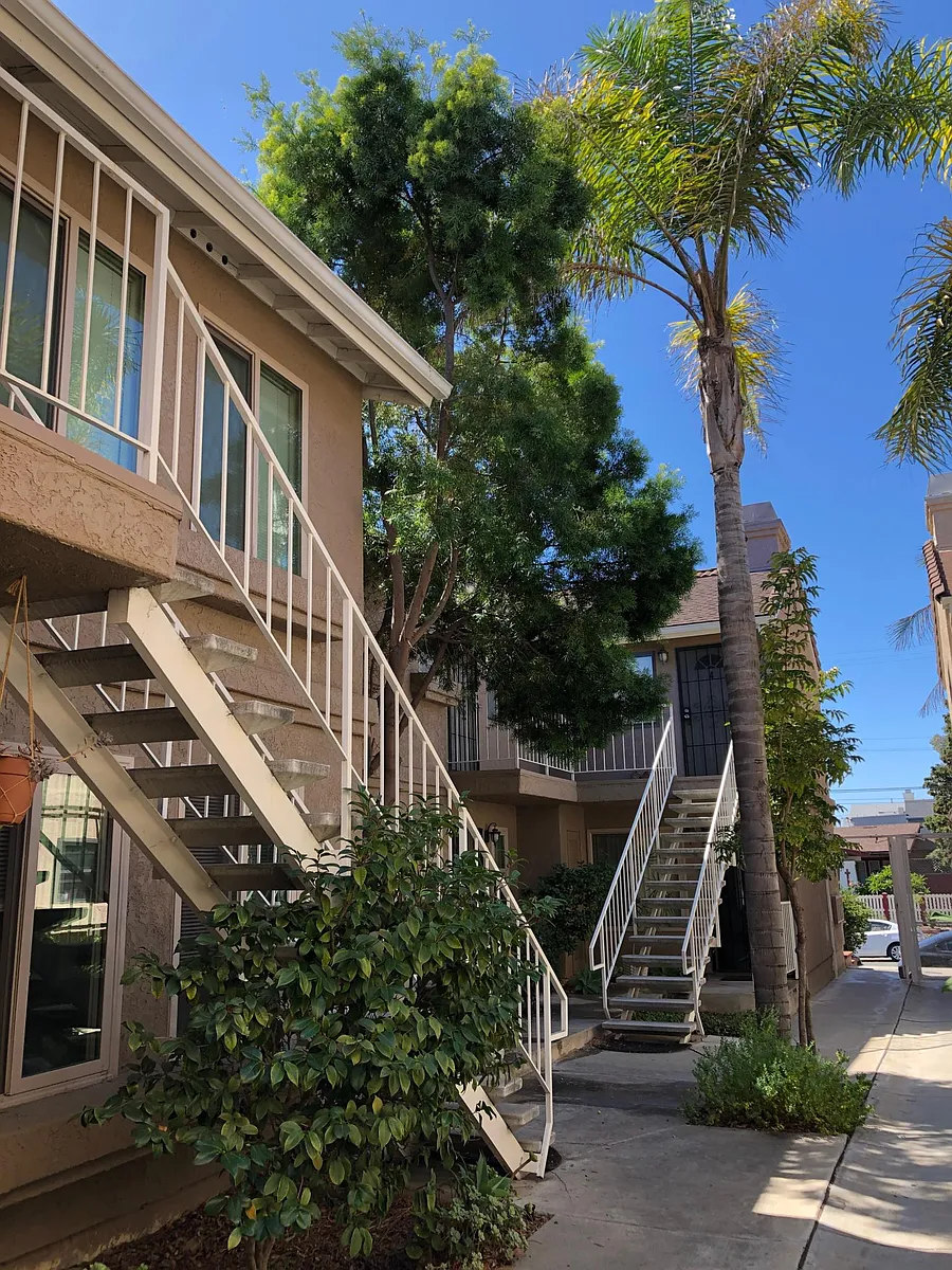 Entrance from Herbert St. and Interior patio. Apartment #3 is at the bottom left. - 3775 Herbert St #3
