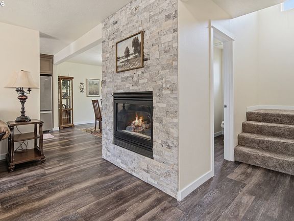 4th image of 18881 Highland Dr